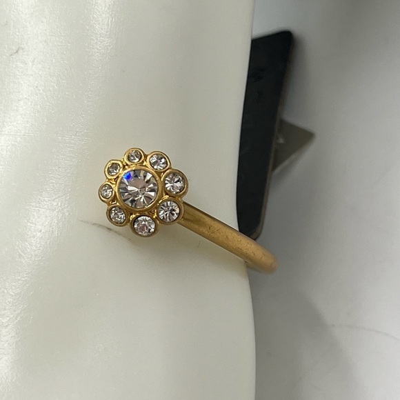 J. Crew Sparkly Rhinestone Gold Tone Flower Cuff Bracelet New - Picture 4 of 11